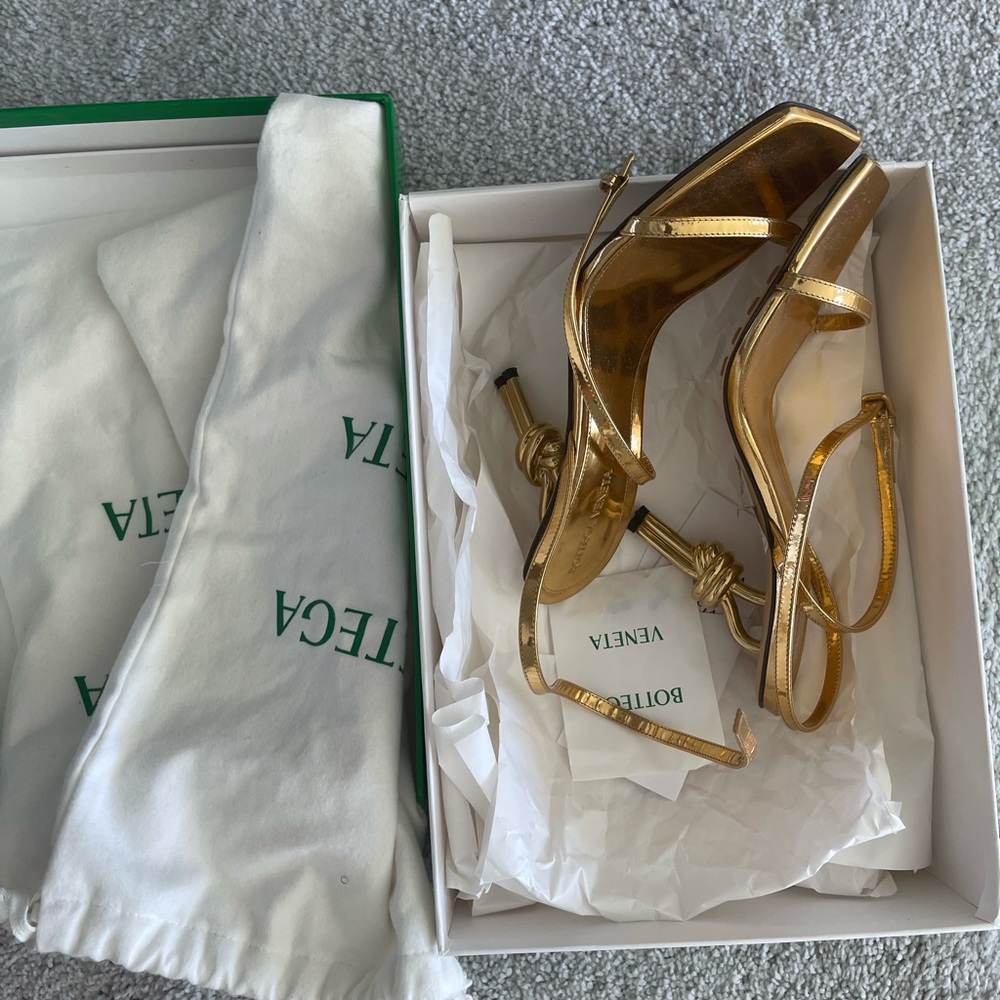 Bottega Veneta Metallic Gold Knot Heels
